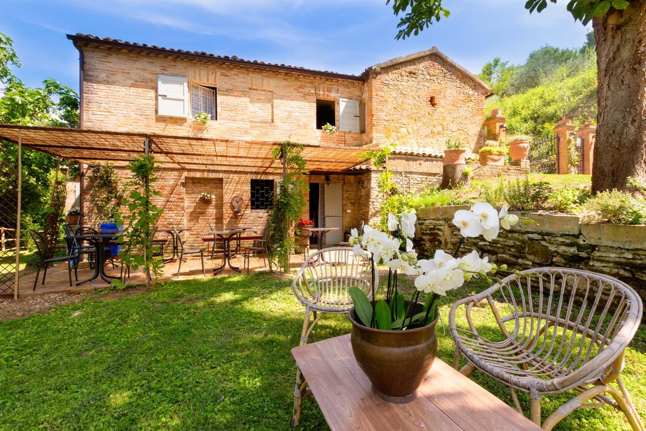 B&B La Residenza Del Poeta Montesicuro Dış mekan fotoğraf
