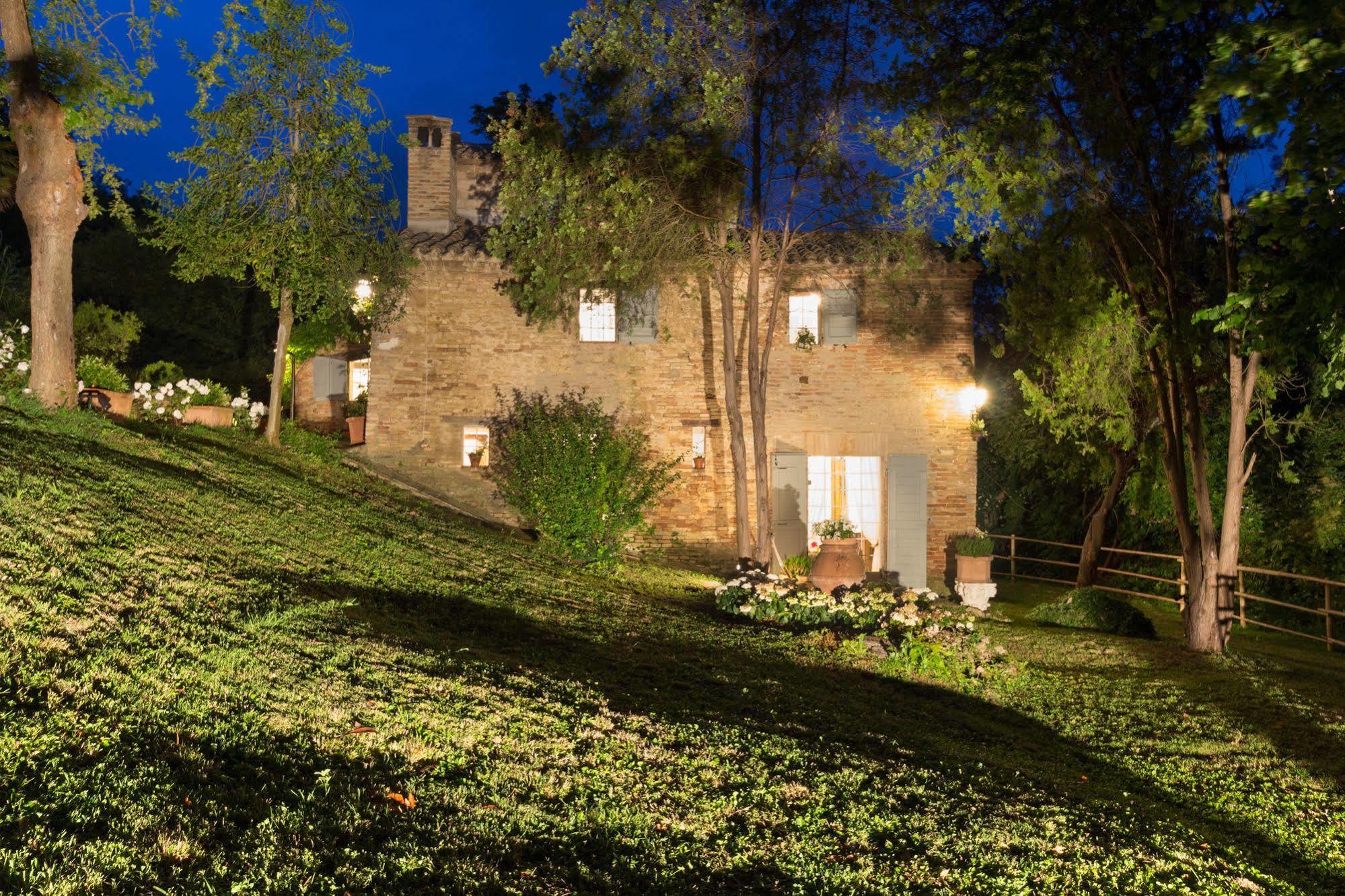 B&B La Residenza Del Poeta Montesicuro Dış mekan fotoğraf