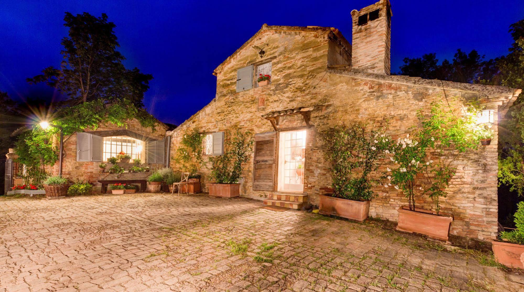 B&B La Residenza Del Poeta Montesicuro Dış mekan fotoğraf